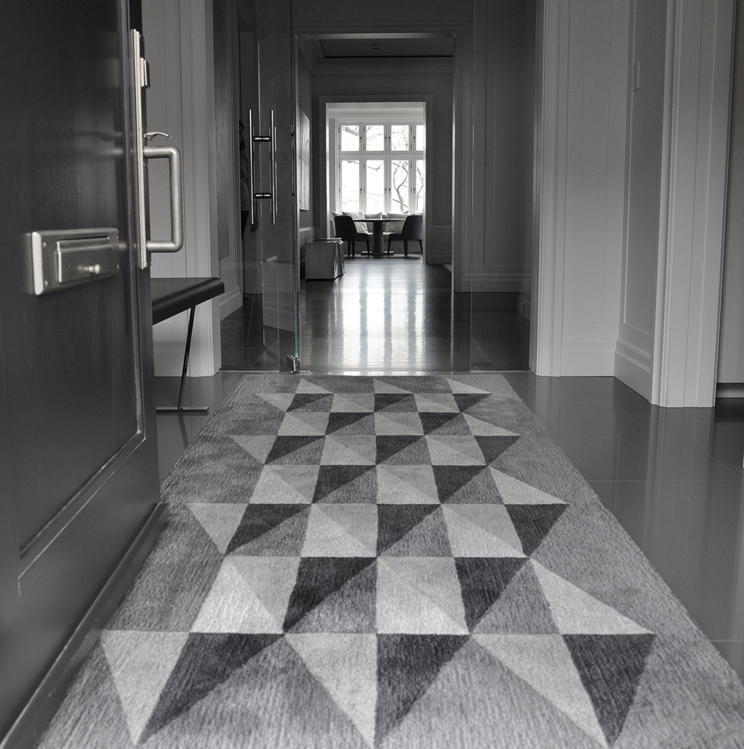 Geometric Diamond Rugs for Luxury Hallway | Runner Rug | Urba Rugs