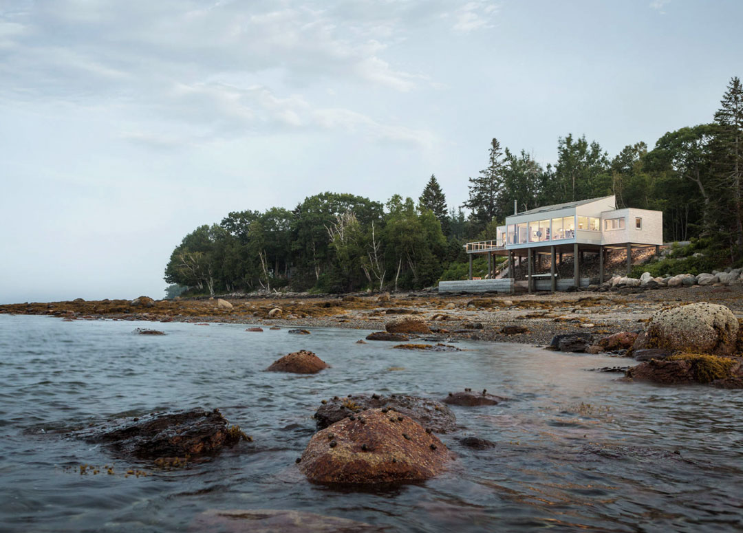 Amazing Contemporary Home Located on the Edge of a Bay in Maine